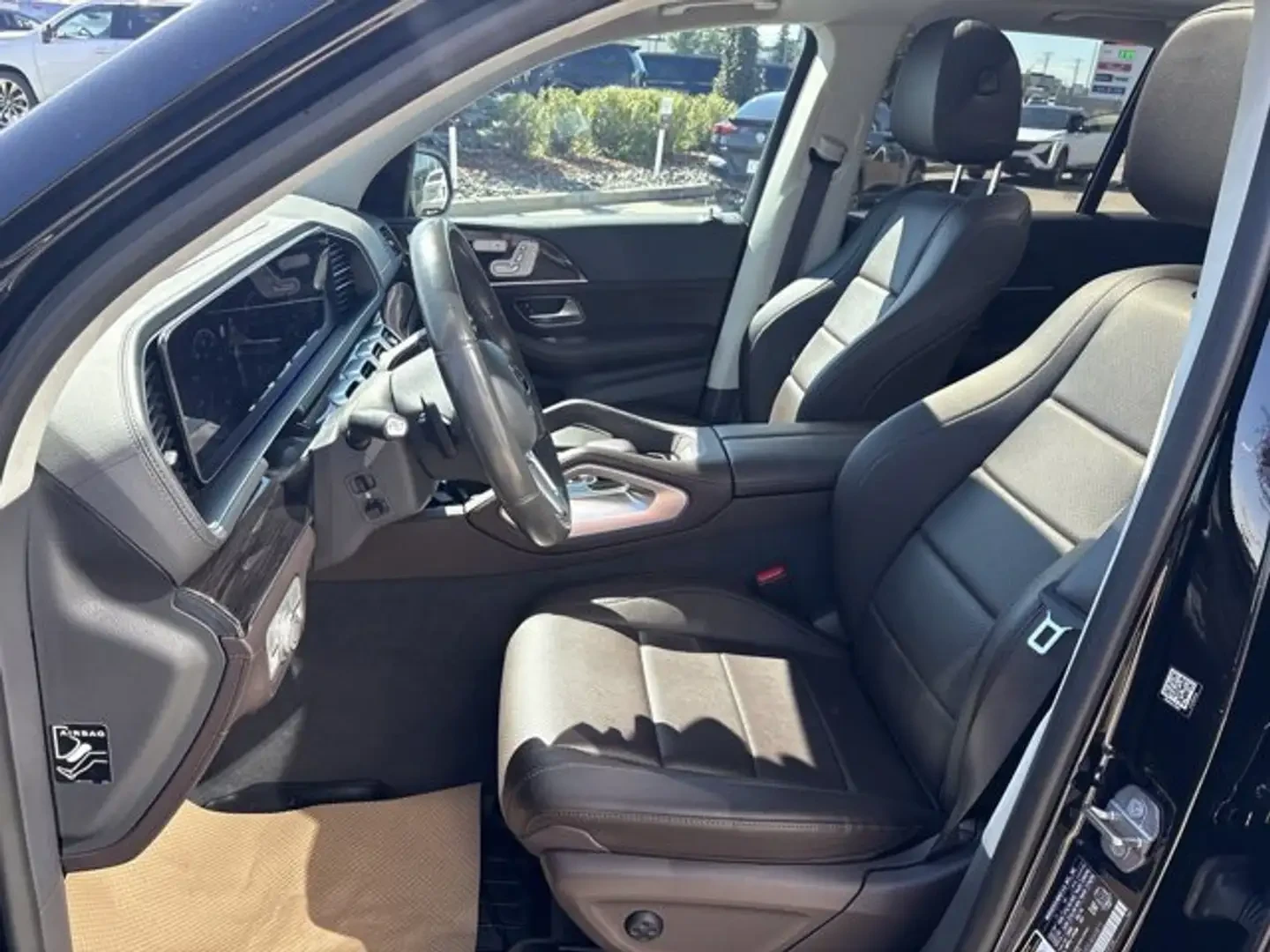 Mercedes-Benz GLE 450 AMG PKG/BURMESTER/PANO/, снимка 11 - Автомобили и джипове - 56253376