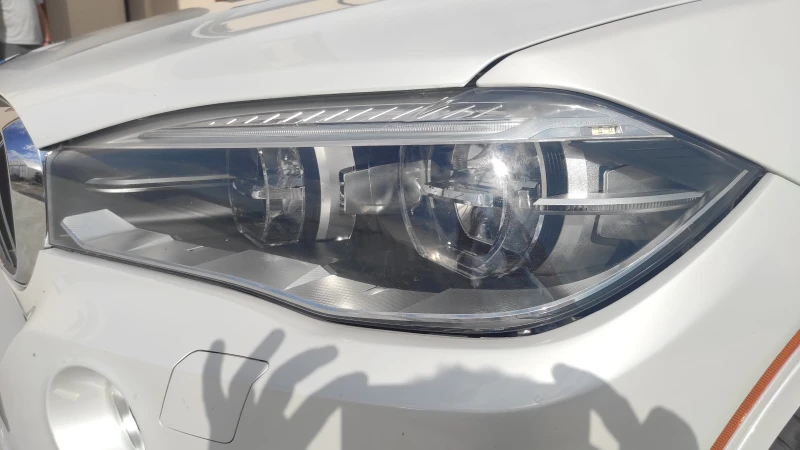 BMW X5 40e Radar/LED/Head-Up/360-Cam, снимка 4 - Автомобили и джипове - 53033873