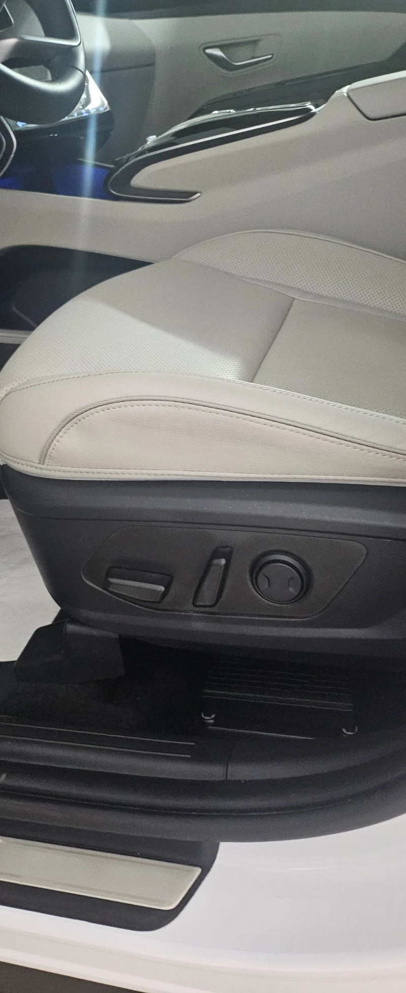 Hyundai Tucson, снимка 15 - Автомобили и джипове - 51358313