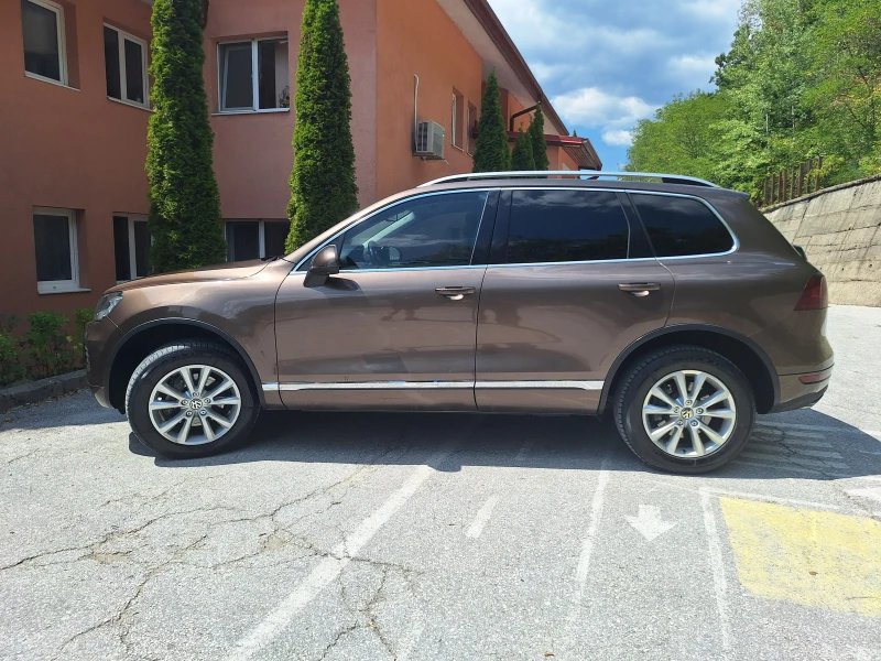 VW Touareg V6 3.0, снимка 5 - Автомобили и джипове - 51447540