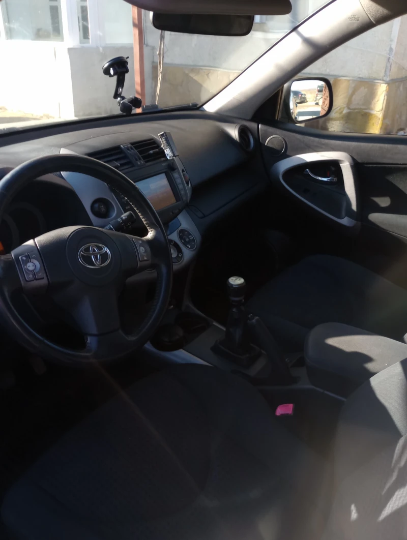 Toyota Rav4, снимка 10 - Автомобили и джипове - 52967026