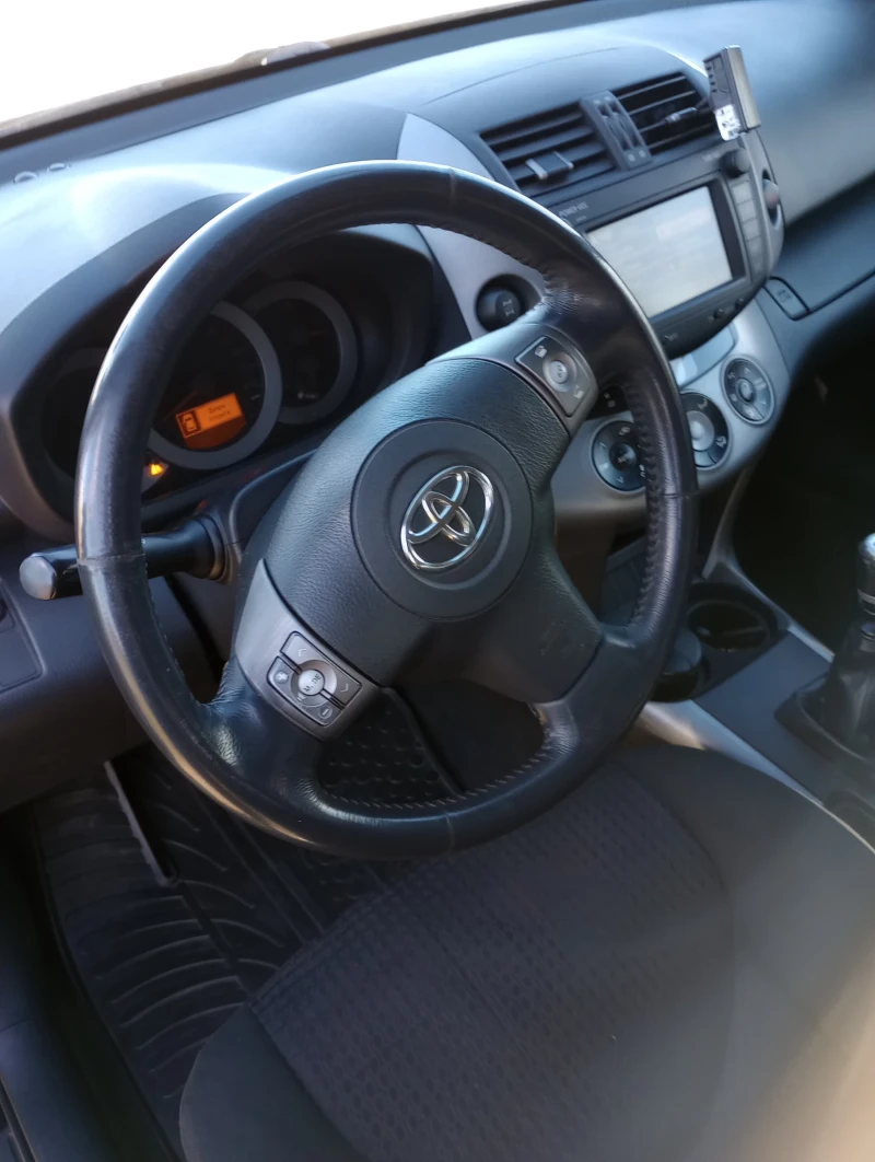 Toyota Rav4, снимка 13 - Автомобили и джипове - 52967026