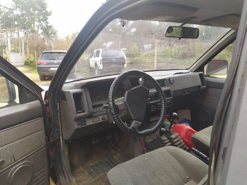 Nissan Terrano 1, снимка 5 - Автомобили и джипове - 53392355