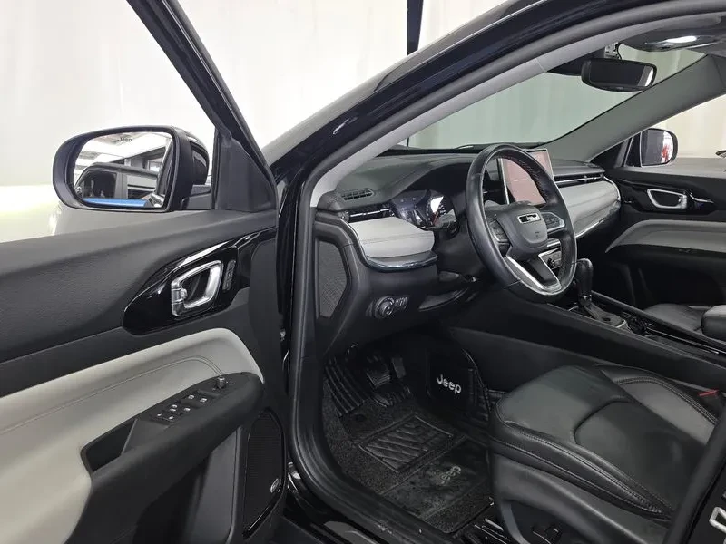 Jeep Compass Compass 2Nd Generation 2.4 Limited 2Wd, снимка 10 - Автомобили и джипове - 54959366