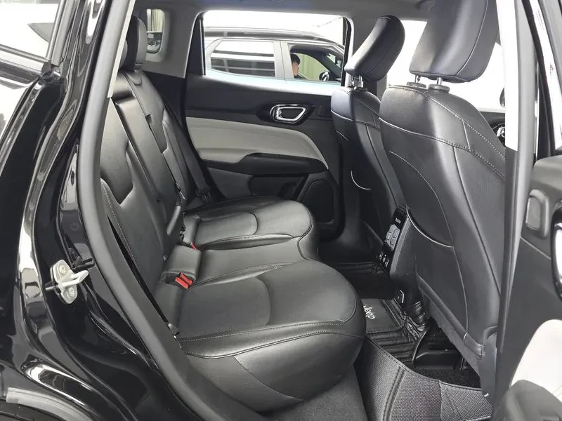 Jeep Compass Compass 2Nd Generation 2.4 Limited 2Wd, снимка 12 - Автомобили и джипове - 54959366