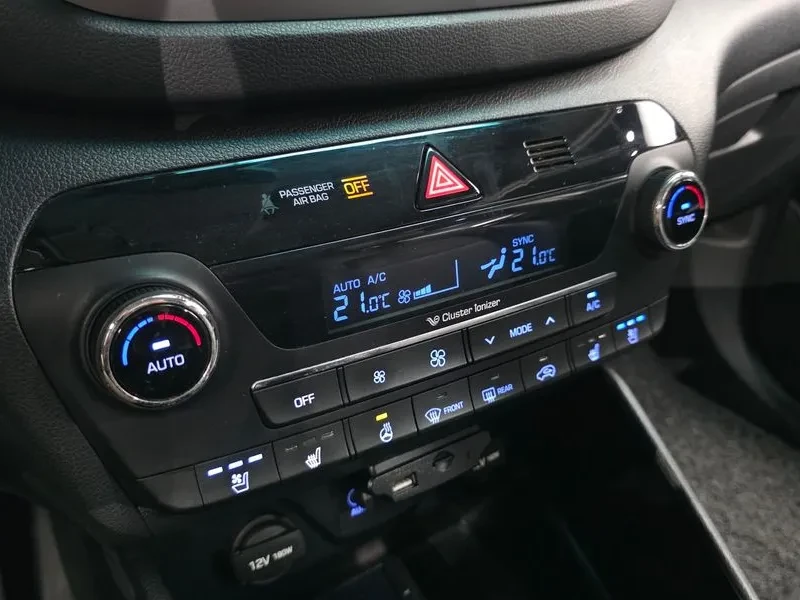 Hyundai Tucson 1.7 2WD MODERN, снимка 16 - Автомобили и джипове - 55796702