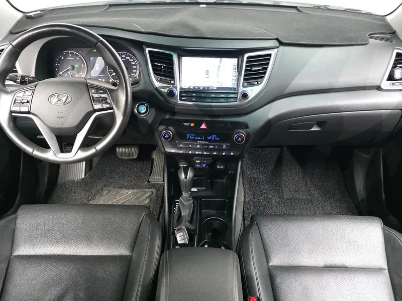 Hyundai Tucson 1.7 2WD MODERN, снимка 7 - Автомобили и джипове - 55796702