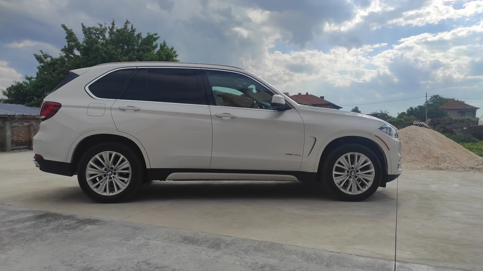 BMW X5 40e НОВА БАТЕРИЯ!!! Radar/LED/Head-Up/360-Cam - изображение 5