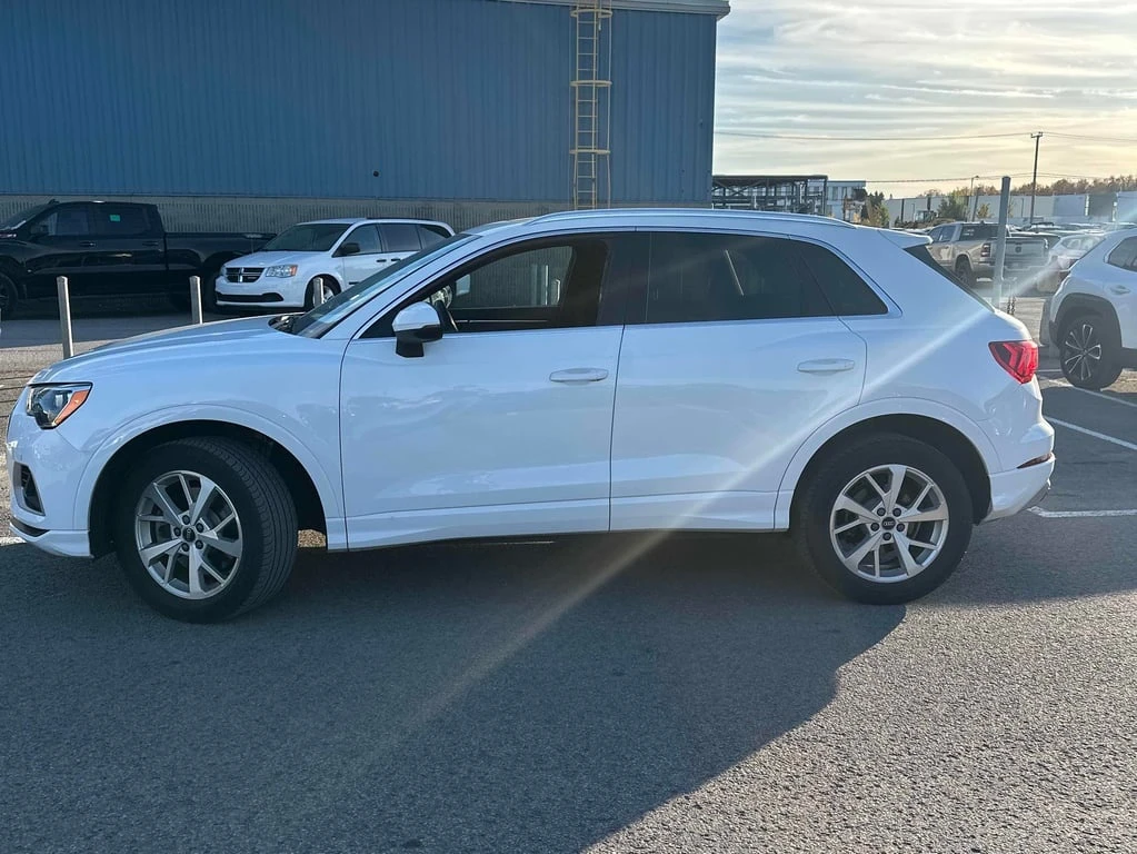 Audi Q3 * Progressiv * CARFAX * БЕЗ ПЪРВОНАЧАЛНА ВНОСКА - изображение 2