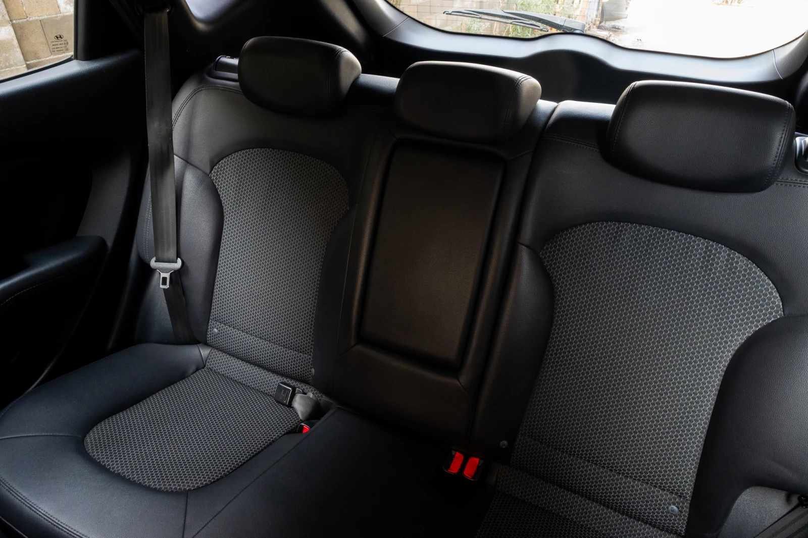 Hyundai IX35 2.0 CRDi 4x4 184 к.с., снимка 11 - Автомобили и джипове - 53932620