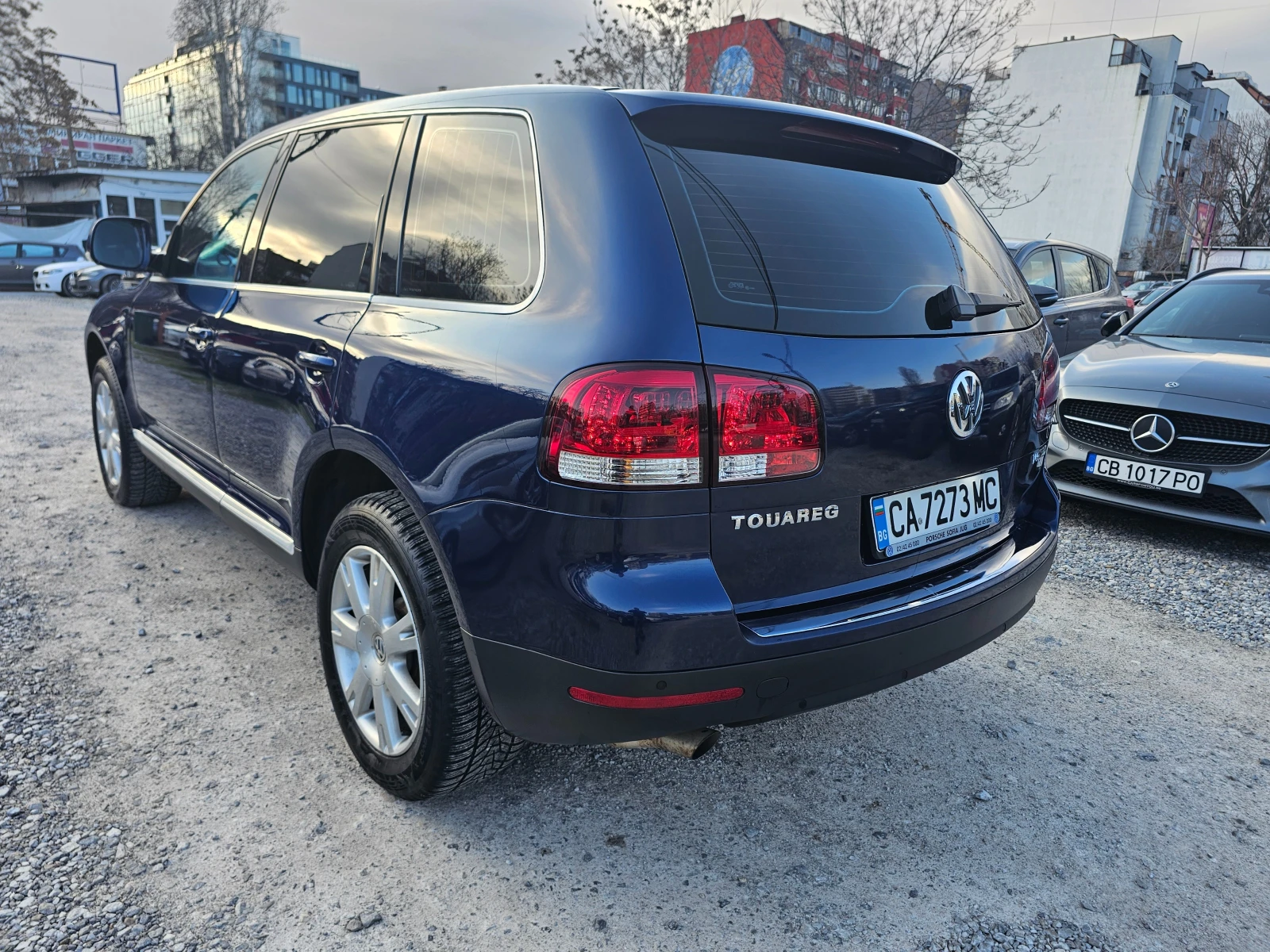 VW Touareg 3.0 TDI, снимка 5 - Автомобили и джипове - 54129815