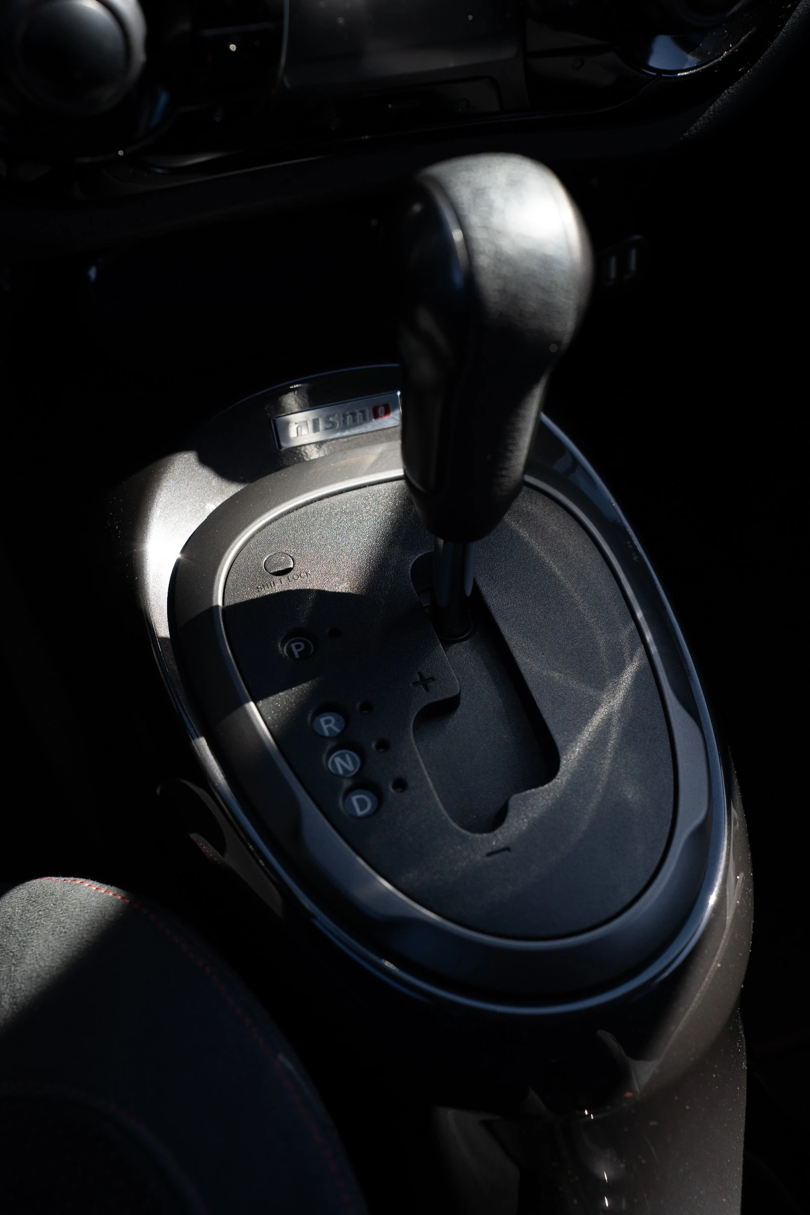 Nissan Juke Nismo 200 к.с 4X4 , снимка 14 - Автомобили и джипове - 54139144