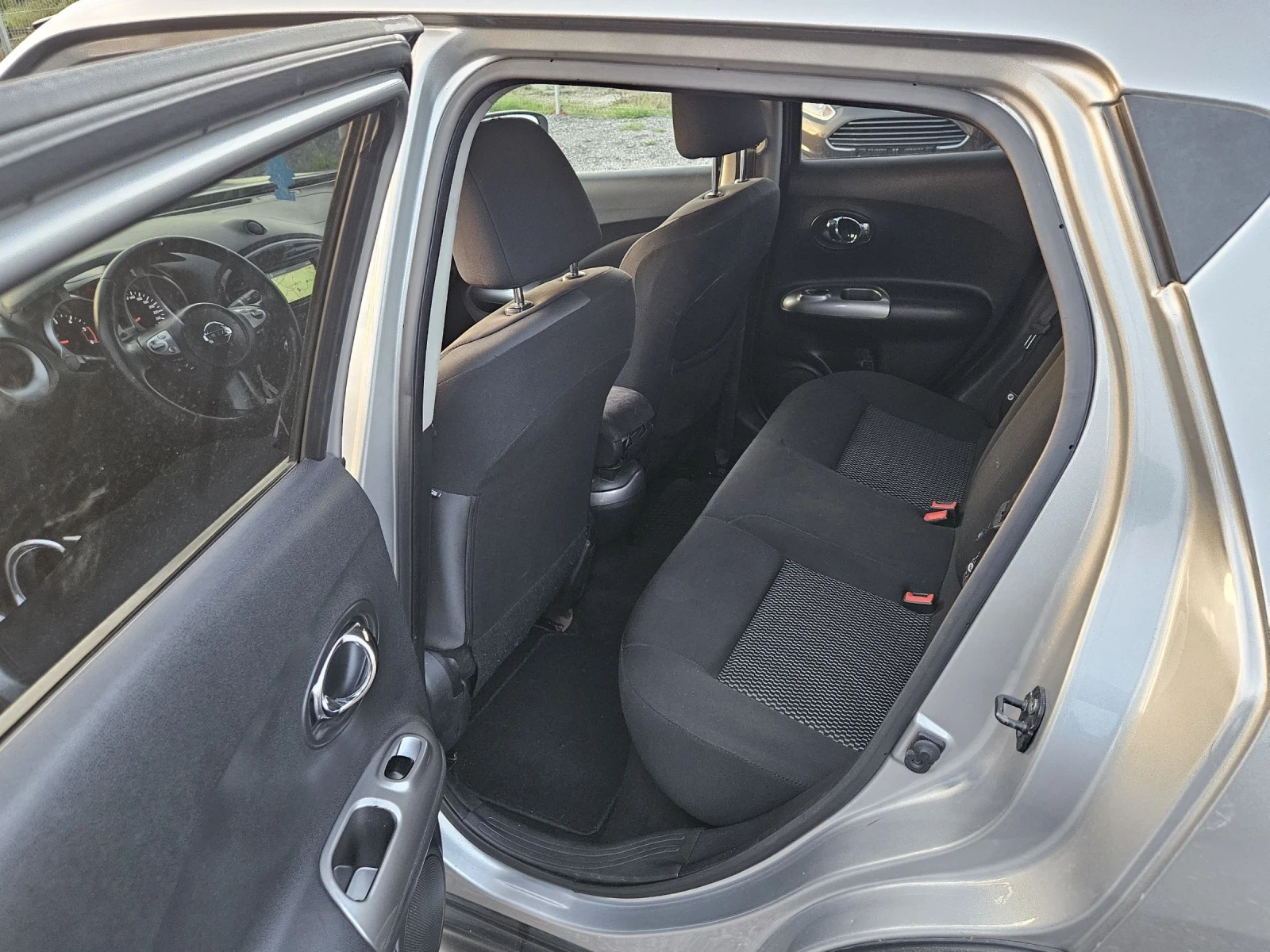Nissan Juke 1.5 dci euro6 Navi, снимка 14 - Автомобили и джипове - 54220554