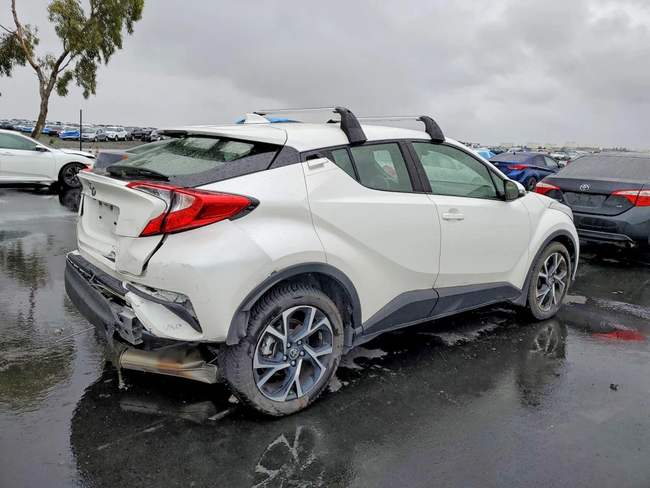 Toyota C-HR 2.0l Xle, снимка 3 - Автомобили и джипове - 54226393