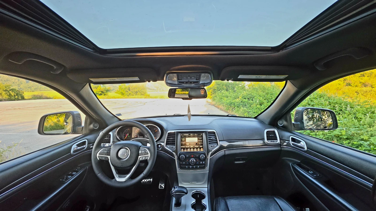 Jeep Grand cherokee 3.6 Summit, снимка 5 - Автомобили и джипове - 54891159