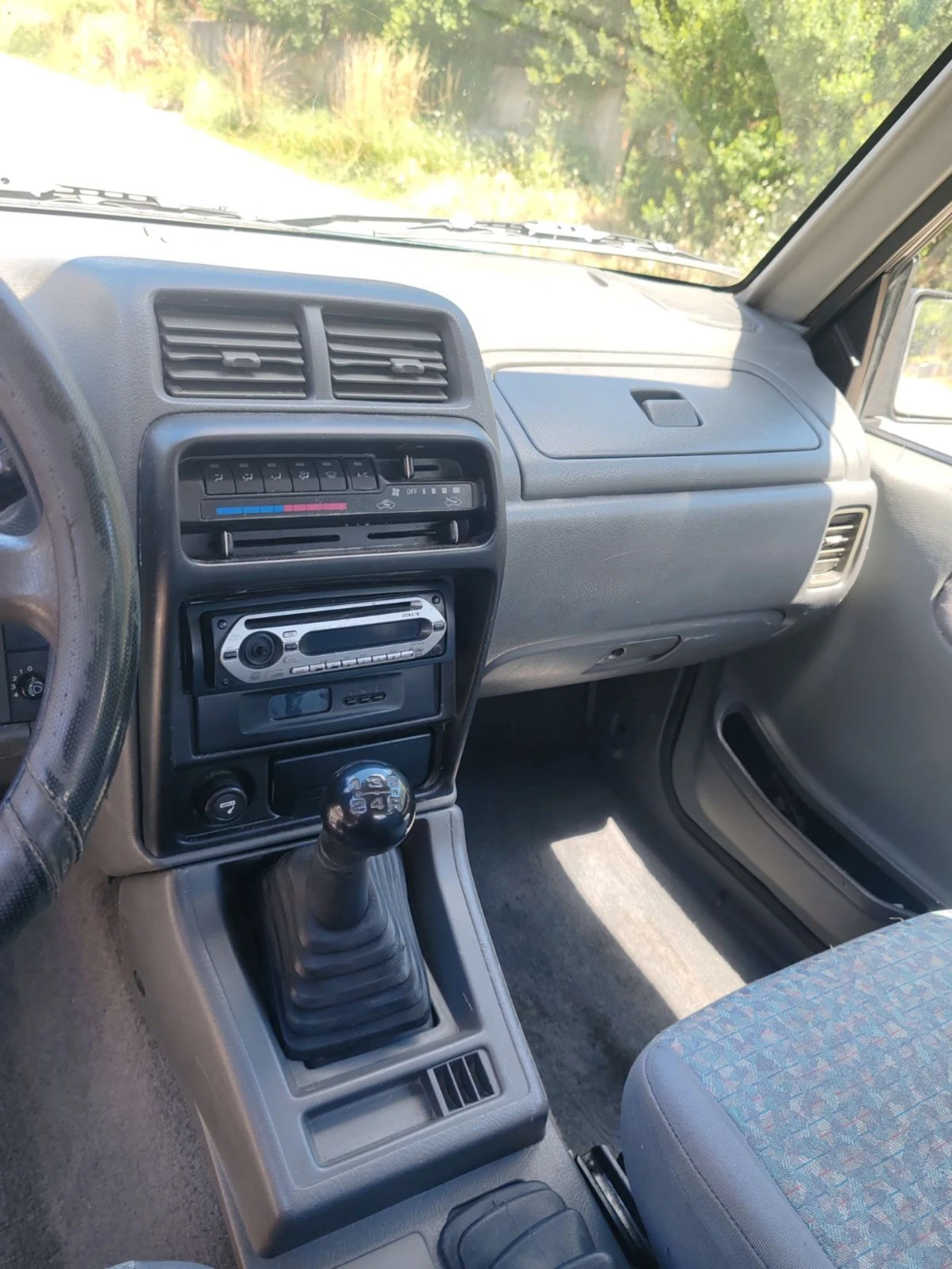 Suzuki Vitara 1.6 16 inikat, снимка 7 - Автомобили и джипове - 55216420