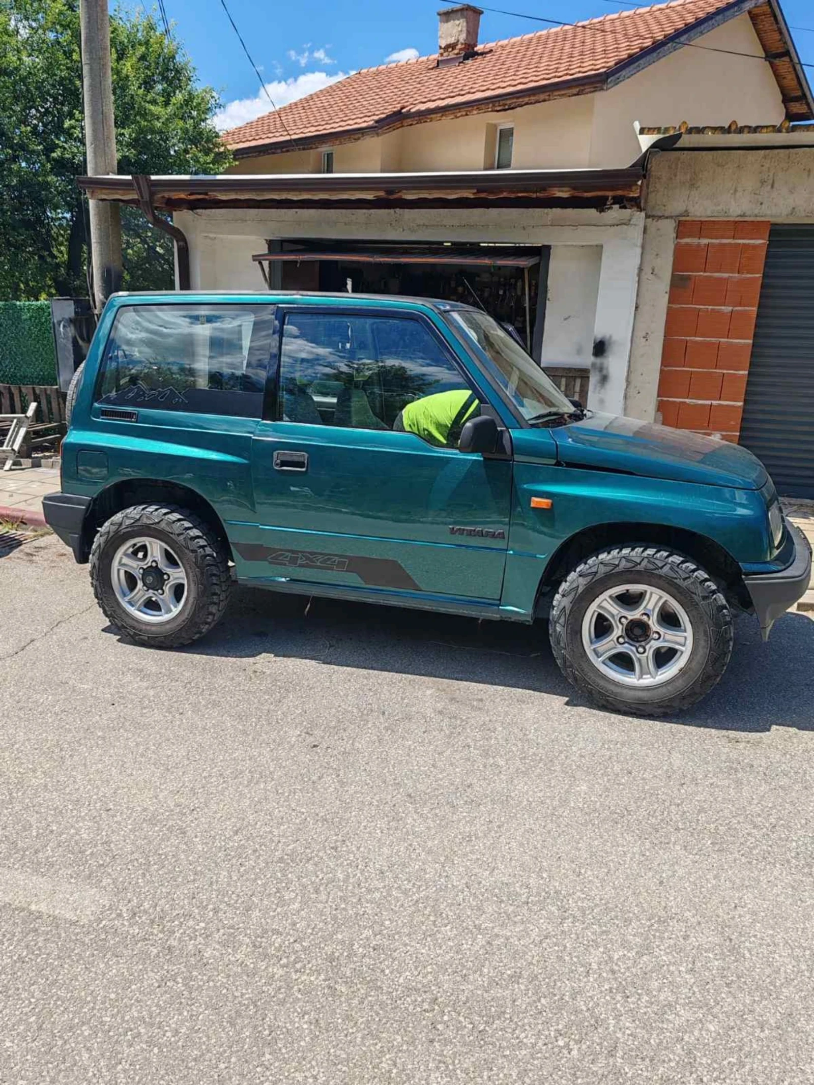 Suzuki Vitara 1.6 16 inikat, снимка 6 - Автомобили и джипове - 55216420