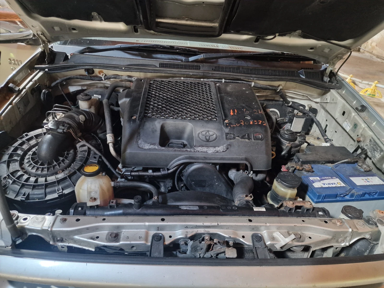Toyota Hilux 3.0 171 2007, снимка 5 - Автомобили и джипове - 55413433