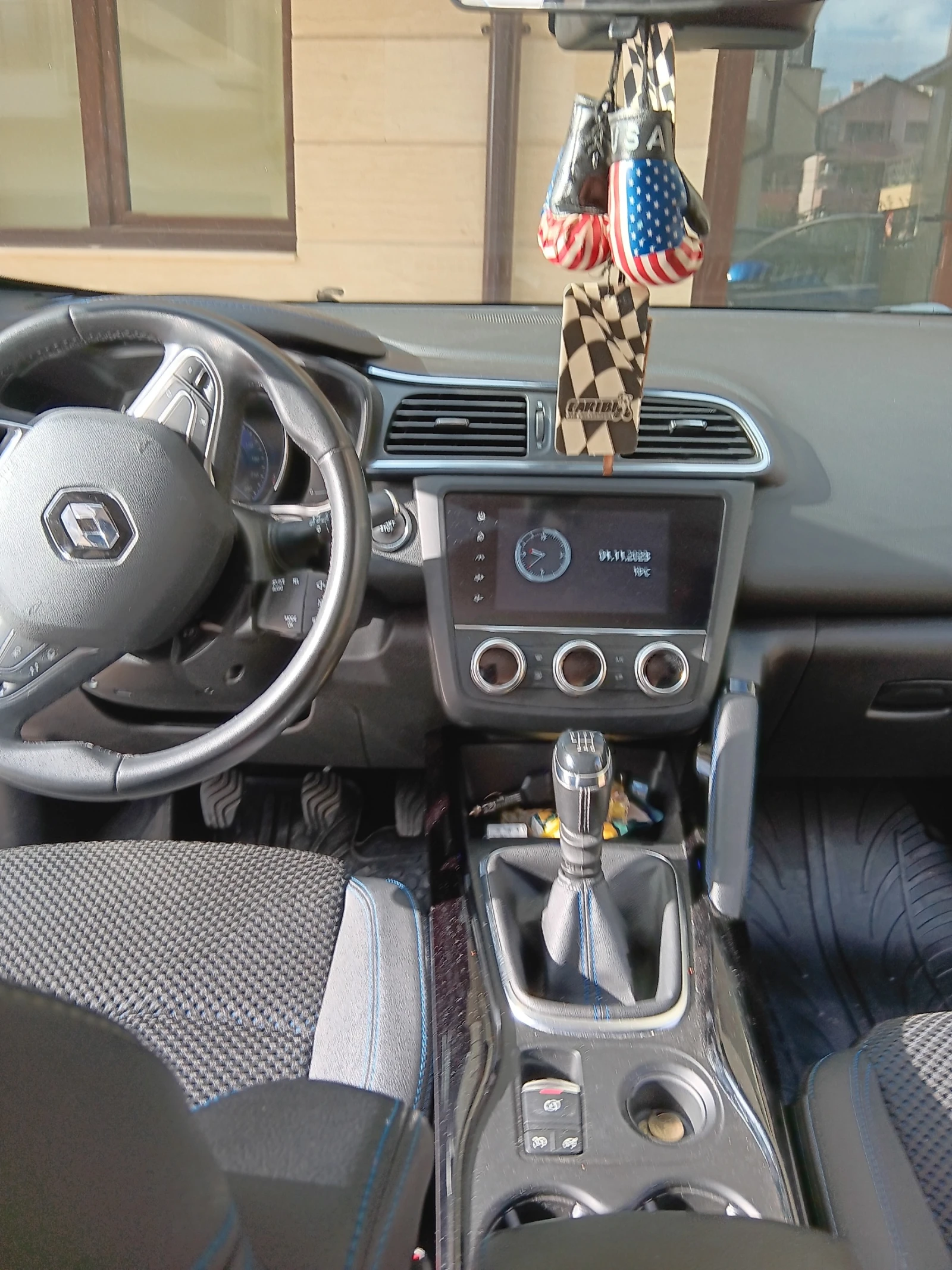 Renault Kadjar, снимка 4 - Автомобили и джипове - 55501452