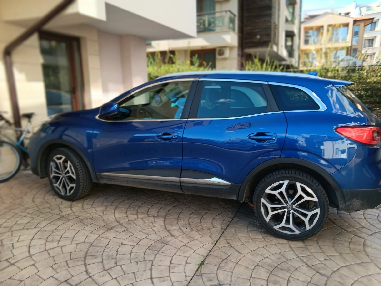 Renault Kadjar, снимка 5 - Автомобили и джипове - 55501452