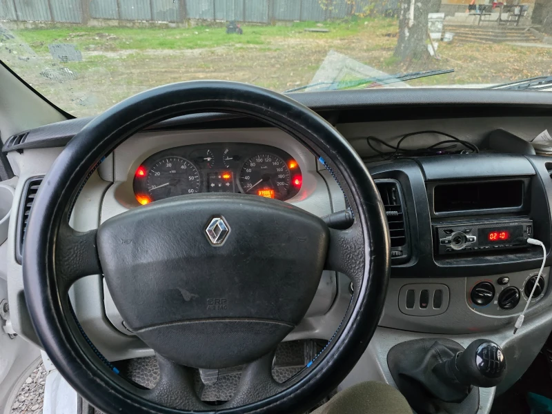 Renault Trafic 1.9 dci  Спешно , снимка 6 - Бусове и автобуси - 47963264