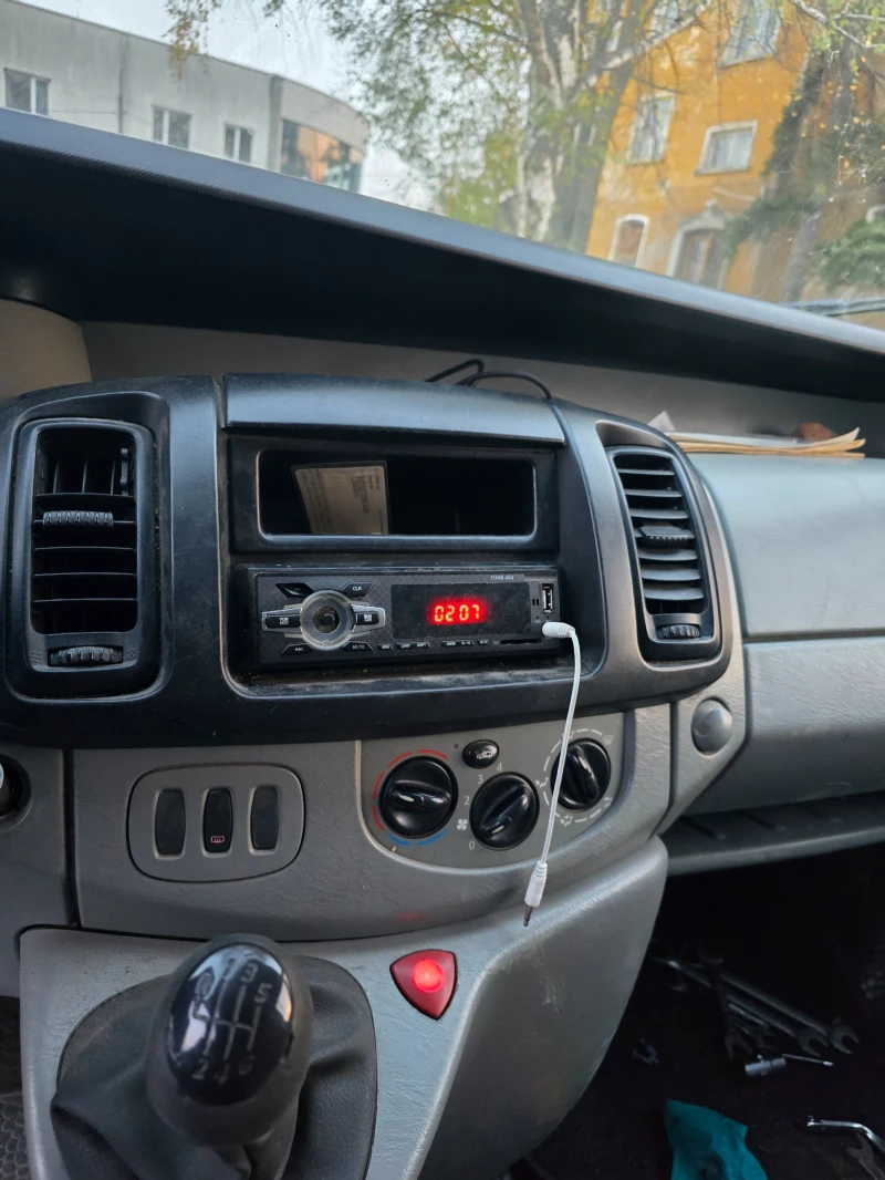 Renault Trafic 1.9 dci  Спешно , снимка 5 - Бусове и автобуси - 47963264