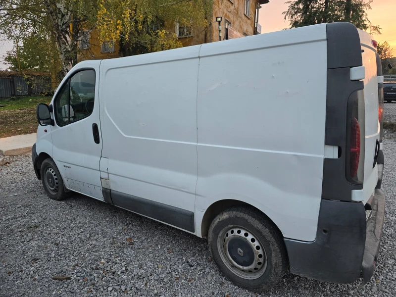 Renault Trafic 1.9 dci  Спешно , снимка 8 - Бусове и автобуси - 47963264