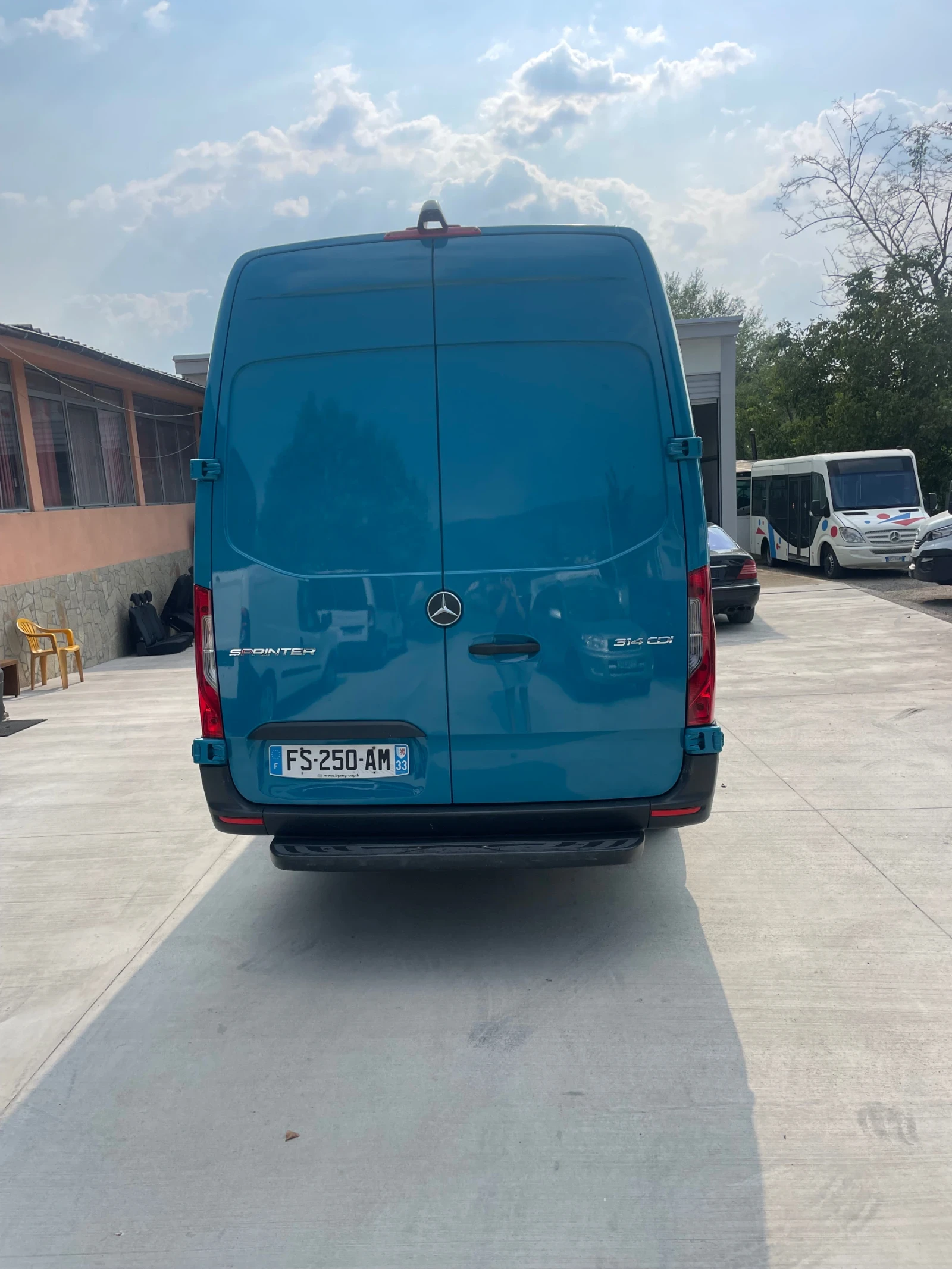 Mercedes-Benz Sprinter SPRINTER 314 CDI КАТО НОВ - изображение 5