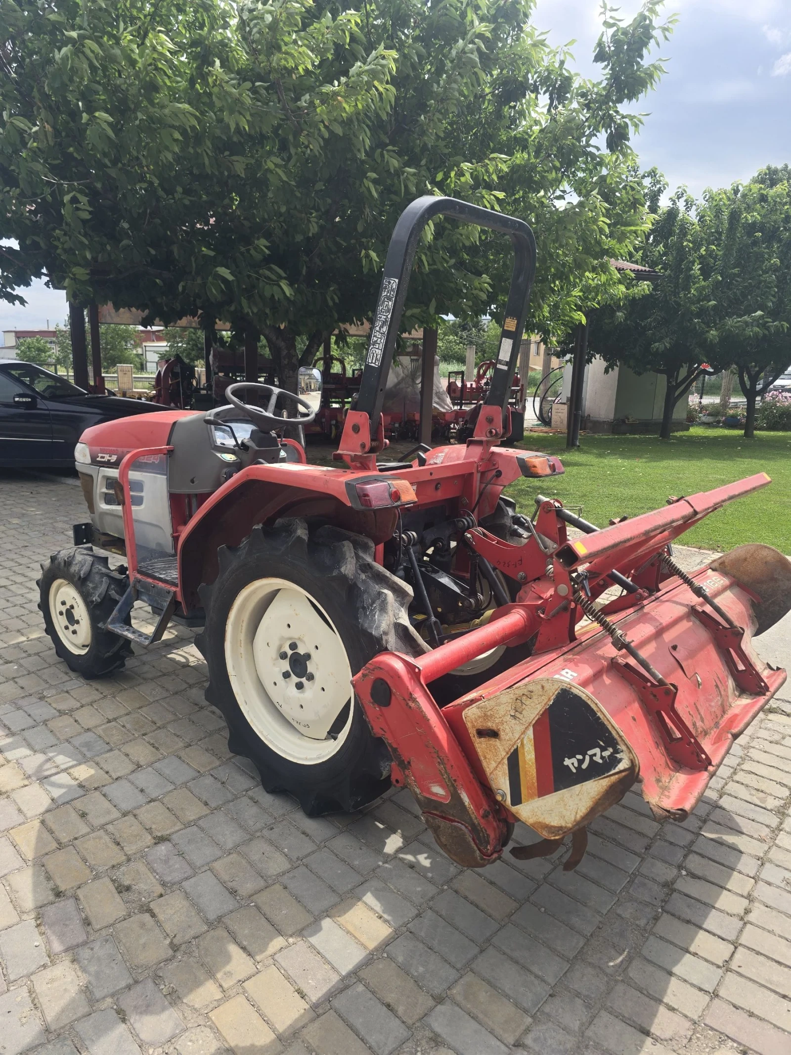 Трактор Yanmar EF 324, снимка 3 - Селскостопанска техника - 54881959