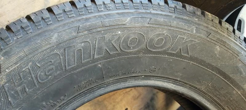 Гуми Зимни 215/75R16, снимка 4 - Гуми и джанти - 31947944