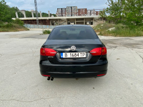 VW Jetta 2.0i Газ!, снимка 5 - Автомобили и джипове - 45268135