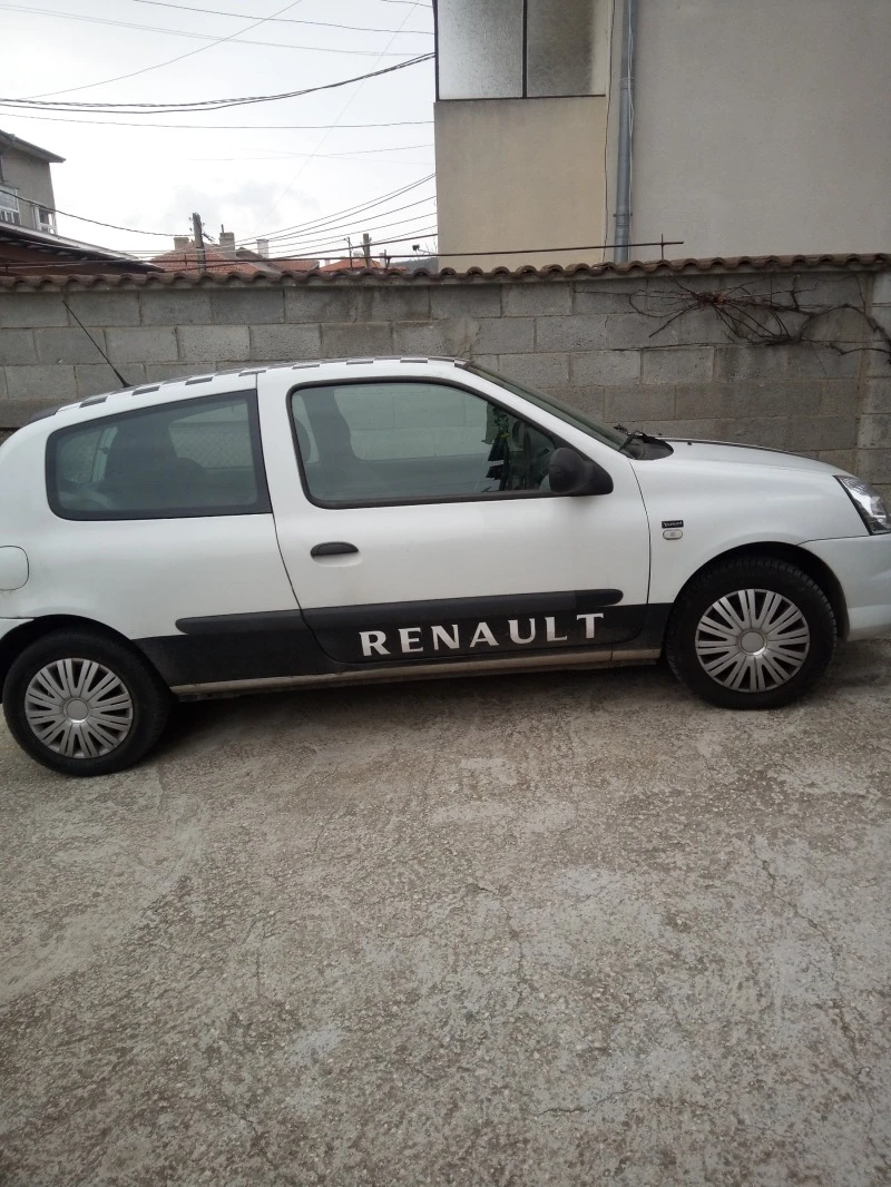 Renault Clio campus, снимка 11 - Автомобили и джипове - 47785584