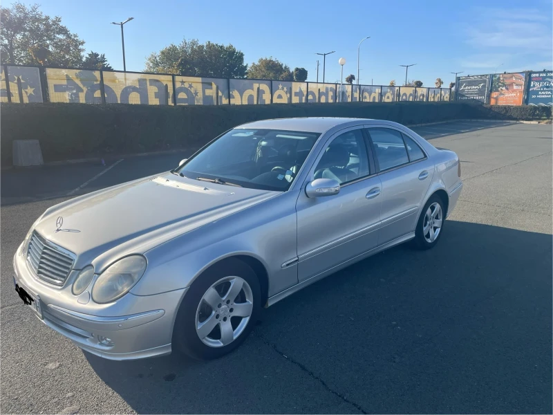 Mercedes-Benz E 270, снимка 12 - Автомобили и джипове - 47815944