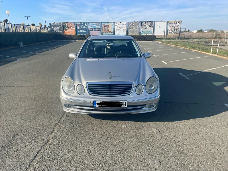 Mercedes-Benz E 270, снимка 15 - Автомобили и джипове - 47815944