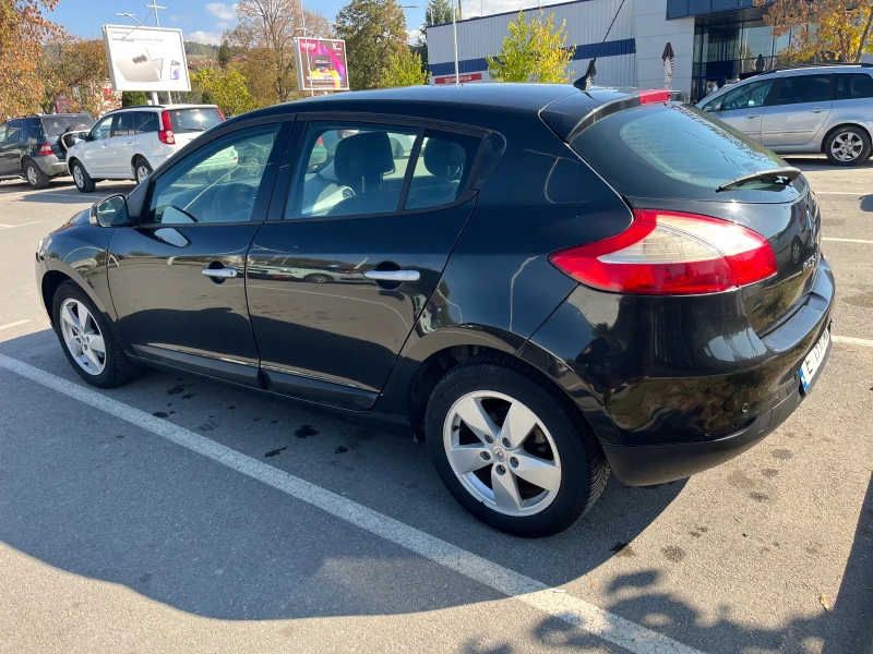 Renault Megane, снимка 11 - Автомобили и джипове - 47959766