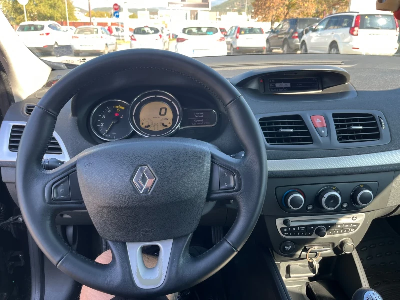 Renault Megane, снимка 10 - Автомобили и джипове - 47959766