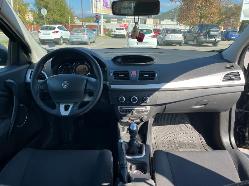 Renault Megane, снимка 17 - Автомобили и джипове - 47959766