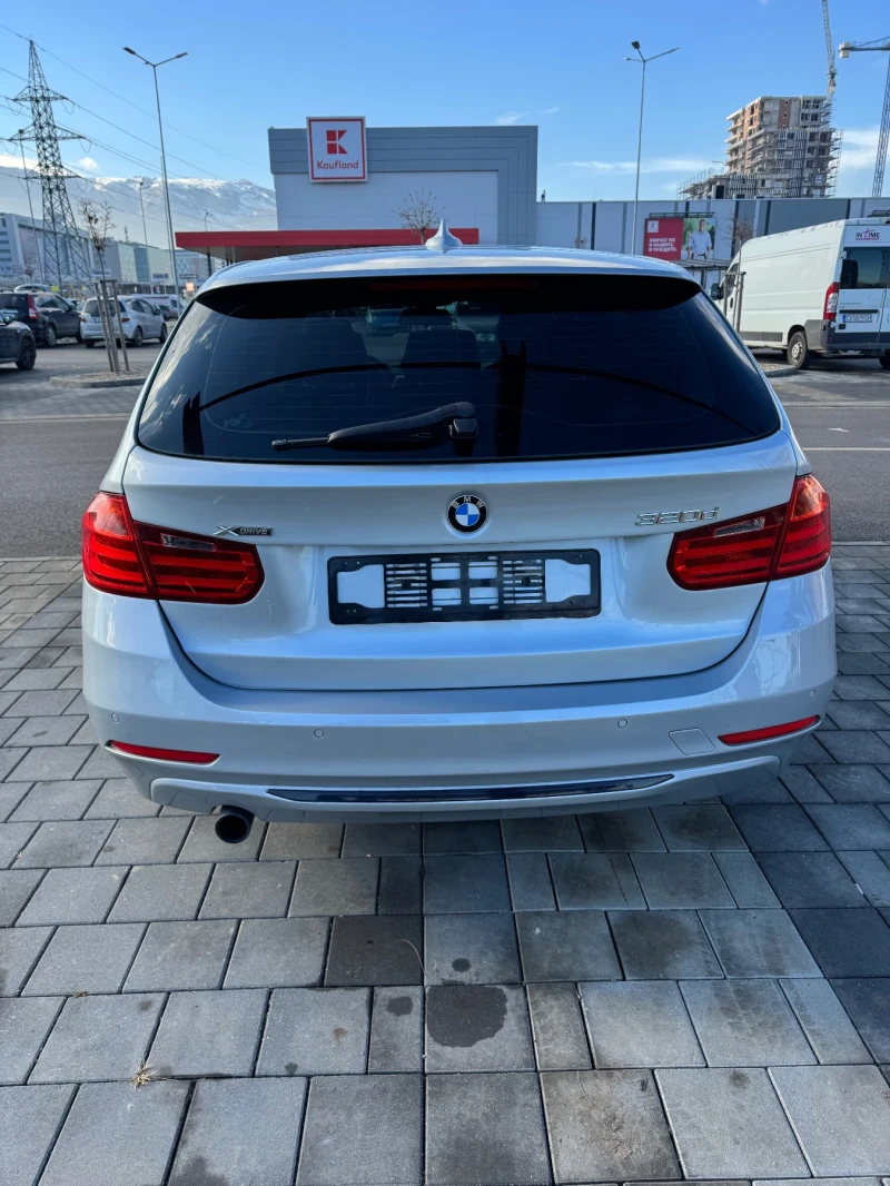 BMW 320 320xd 2013 спорт, снимка 6 - Автомобили и джипове - 48603996