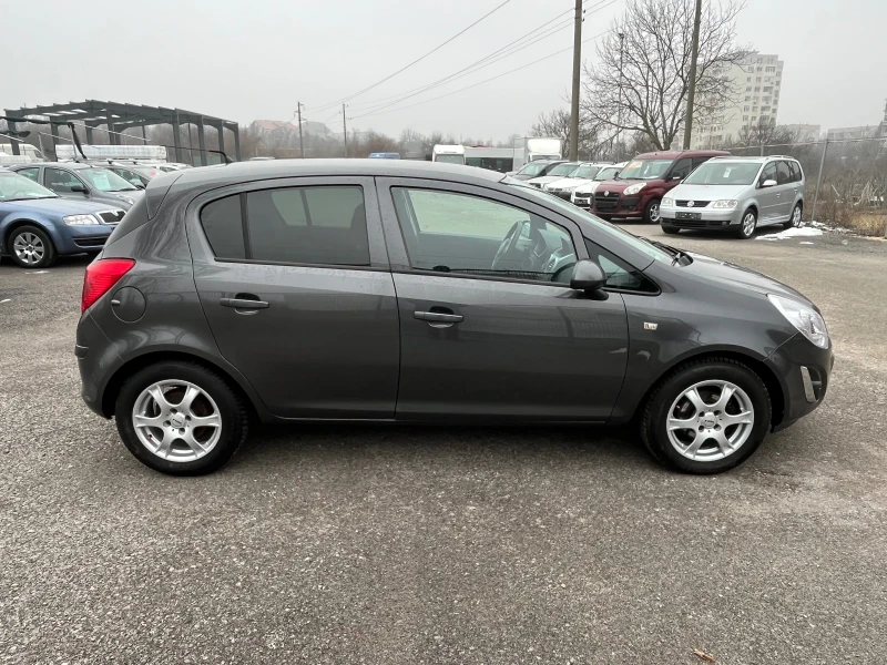 Opel Corsa 1.4i Facelift , снимка 6 - Автомобили и джипове - 49287771