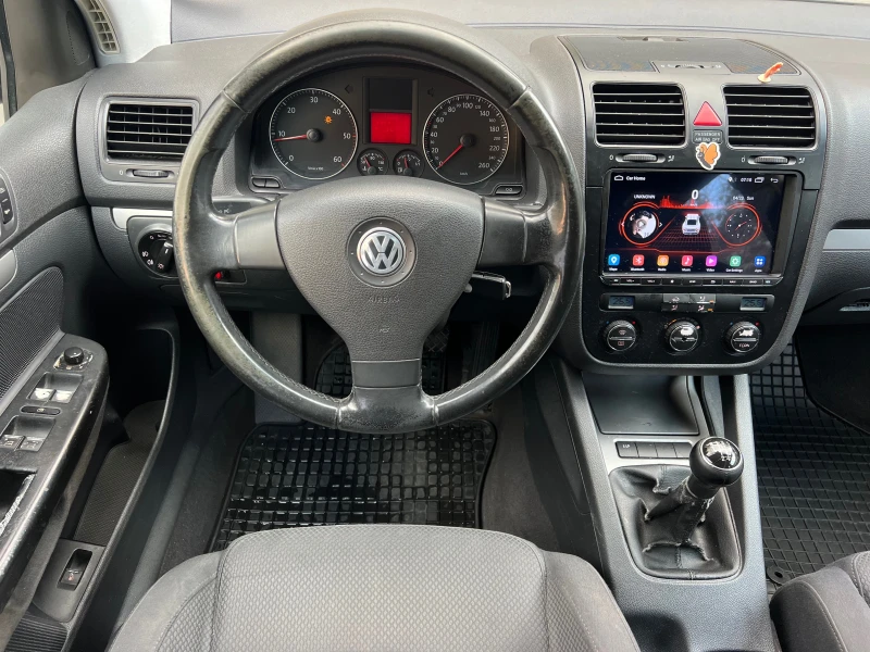 VW Golf 2.0TDI NAVI/KAMERA/6sk/KLIMATRONIK/UNIKAT, снимка 9 - Автомобили и джипове - 49368372