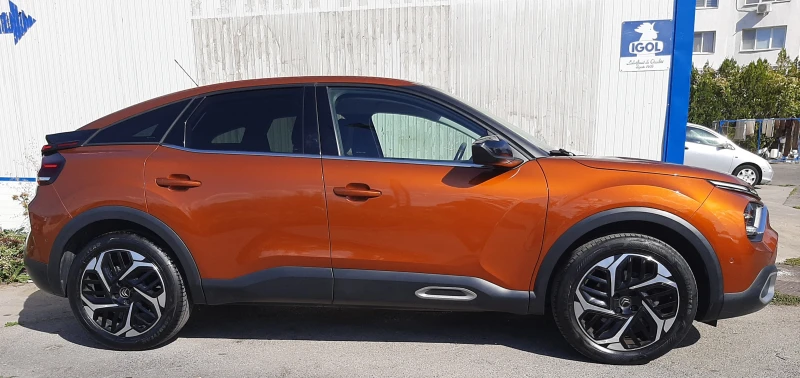 Citroen C4 1.2 PureTech Shine, Нов внос, фактура, панорама, снимка 3 - Автомобили и джипове - 52899831