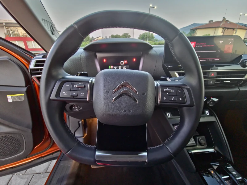 Citroen C4 1.2 PureTech Shine, Нов внос, фактура, панорама, снимка 13 - Автомобили и джипове - 52899831