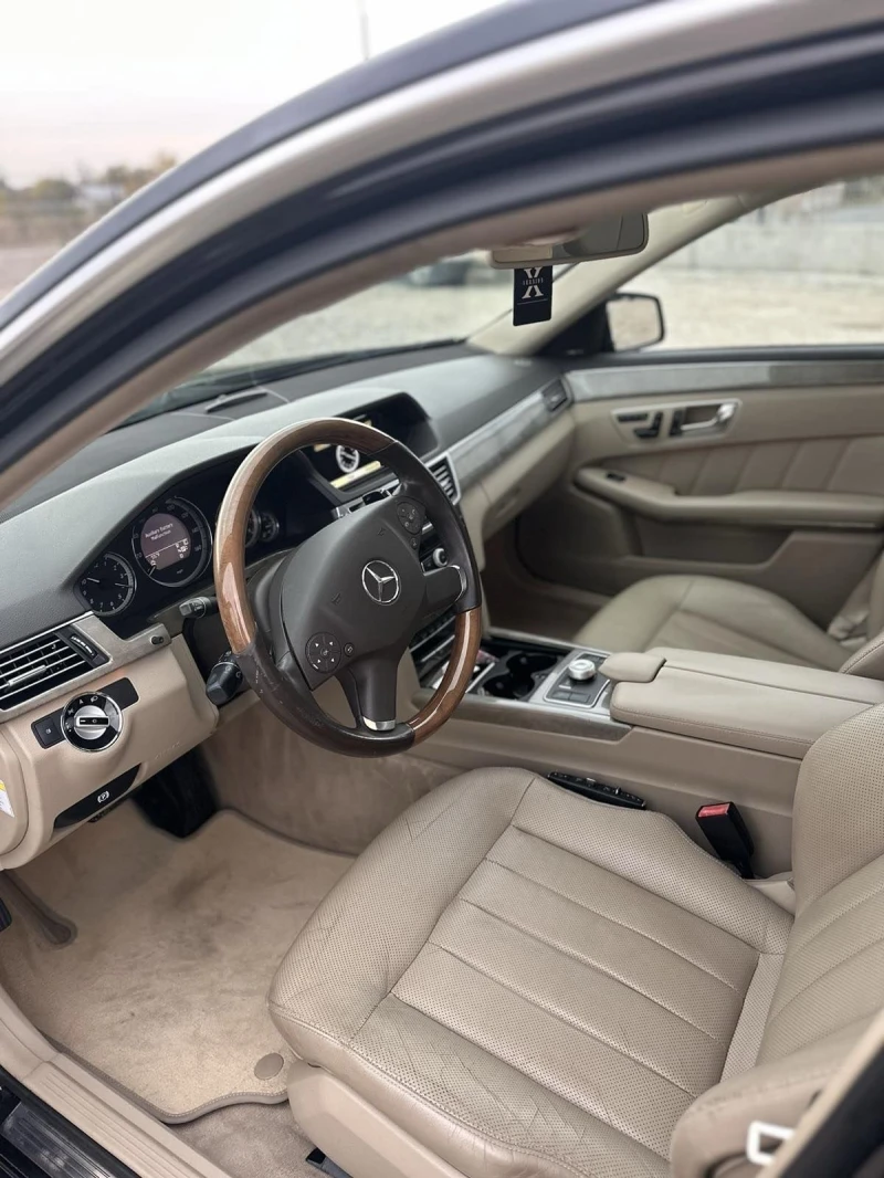 Mercedes-Benz E 500 4 MATIC, снимка 6 - Автомобили и джипове - 52462801