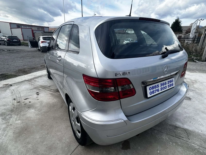 Mercedes-Benz B 180, снимка 3 - Автомобили и джипове - 52391832