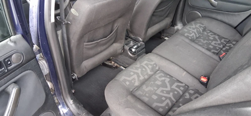 VW Bora, снимка 8 - Автомобили и джипове - 52649130