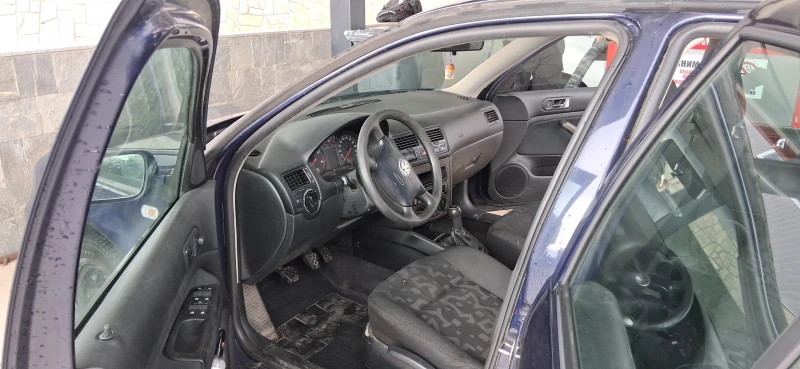 VW Bora, снимка 11 - Автомобили и джипове - 52649130