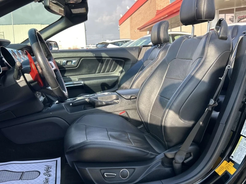 Ford Mustang * GT Convertible * CARFAX * БЕЗ ПЪРВОНАЧАЛНА ВНОСК, снимка 9 - Автомобили и джипове - 52848525