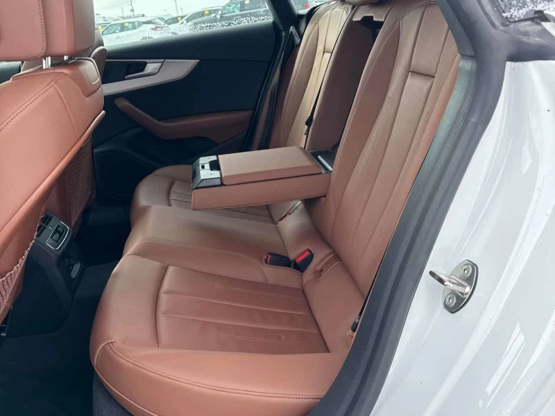 Audi A5 Komfort* ДИСТРОНИК* ПОДГРЕВИ* ПАНОРАМА, снимка 12 - Автомобили и джипове - 53571312