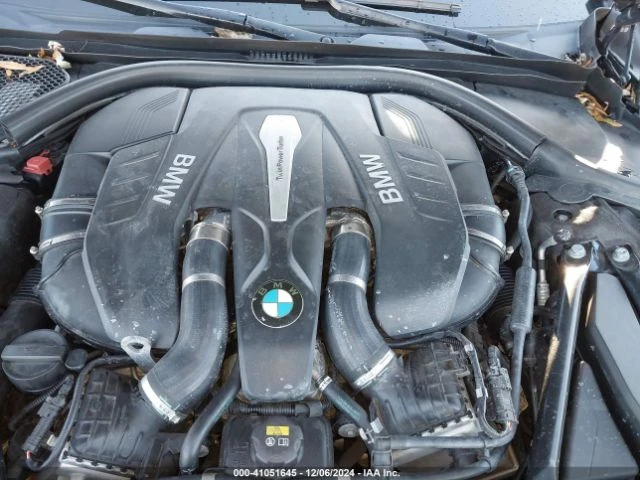 BMW 750 harman kardon* M SPORT LINE* Head-Up , снимка 12 - Автомобили и джипове - 49022844