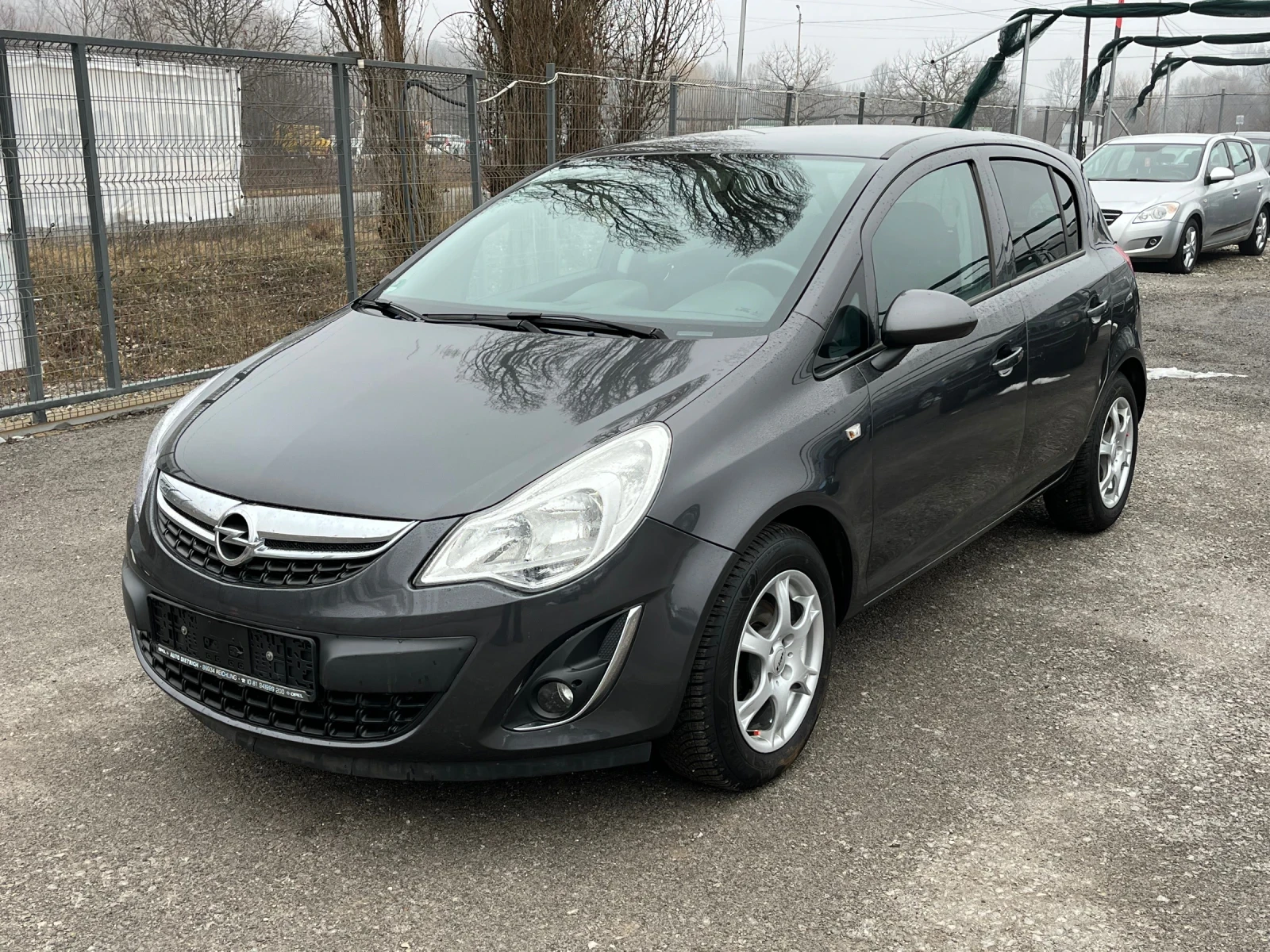 Opel Corsa 1.4i Facelift  | Mobile.bg — изображение 1